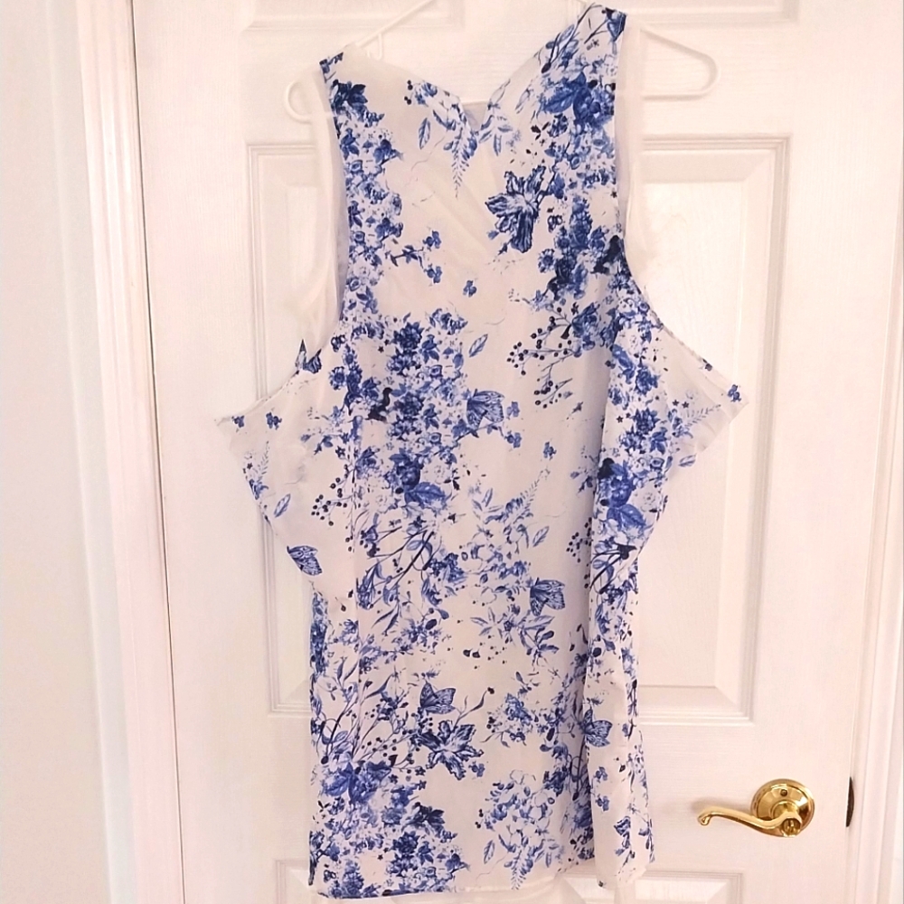 Blur floral dress